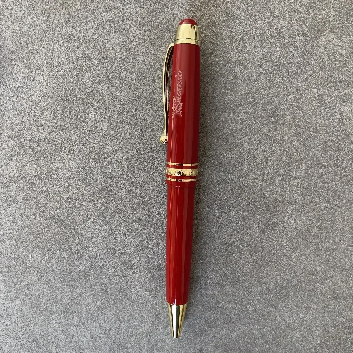 Роскошная ограниченная серия 145 Bigger M.k 100-цветная ручка для письма, чернила MB, шариковая ручка-ролик
Роскошная ограниченная серия 145 Bigger M.k 100-цветная ручка для письма, чернила MB, шариковая ручка-ролик