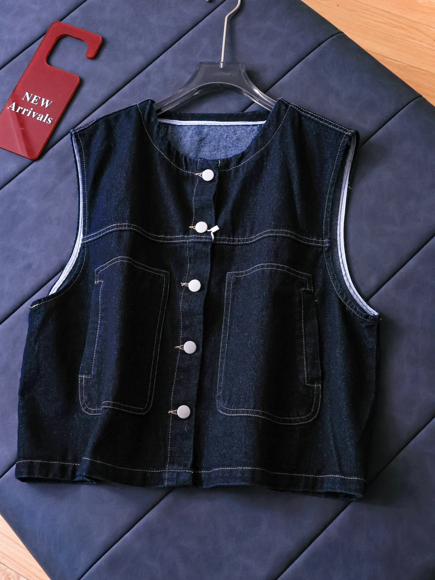 Retro Loose Fit Slimming Deep Blue Denim Vest Top Women's Outerwear round Neck Sleeveless Layering Jacket E837
Retro Loose Fit Slimming Deep Blue Denim Vest Top Women's Outerwear round Neck Sleeveless Layering Jacket E837