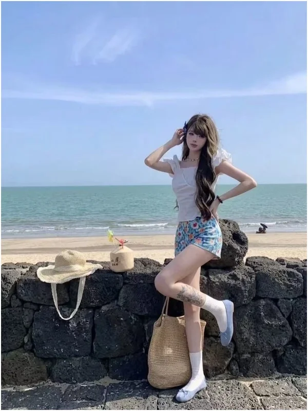 Summer Vacation Beach Two-Piece Set Beautiful Complete Outfit Dopaamine Holiday Fashion Women's Slim Fit One-Shoulder Ensemble
Summer Vacation Beach Two-Piece Set Beautiful Complete Outfit Dopaamine Holiday Fashion Women's Slim Fit One-Shoulder Ensemble