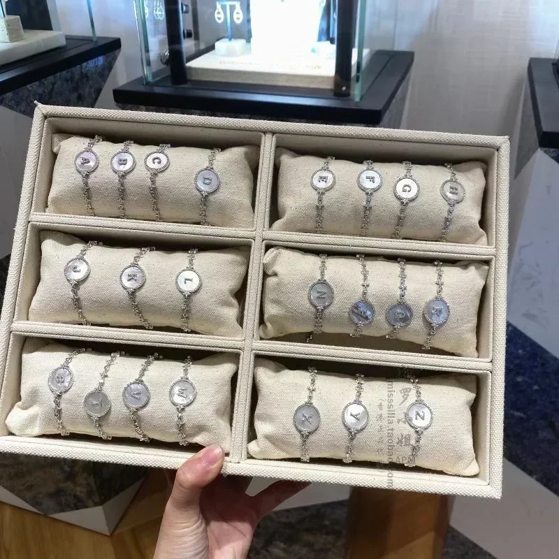 CY 2025 English Shell Letter Bracelet Earrings Light Luxury Simple Fashion Personalized Women's Jewelry Gifts
CY 2025 English Shell Letter Bracelet Earrings Light Luxury Simple Fashion Personalized Women's Jewelry Gifts