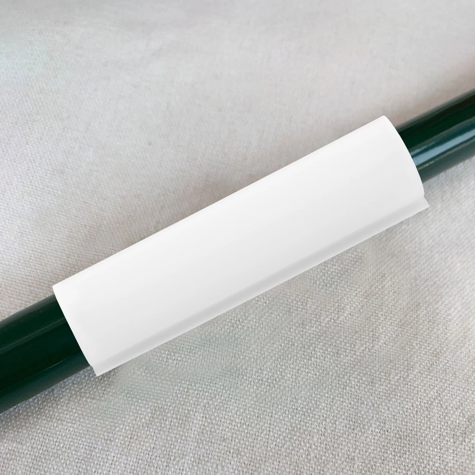 16pcs PVC Pipe Clamps Plastic Greenhouse Accessories Waterproof White Clips Garden Tube Fixing Buckle Plant Cover Film Clips
16pcs PVC Pipe Clamps Plastic Greenhouse Accessories Waterproof White Clips Garden Tube Fixing Buckle Plant Cover Film Clips
