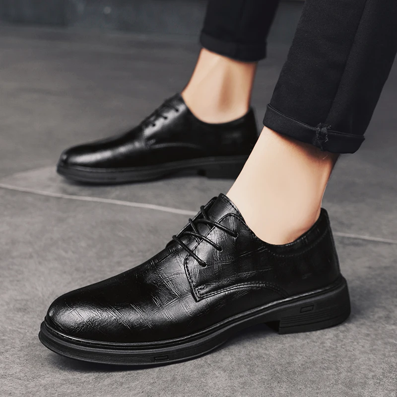 Business men's leather shoes Classic Gentleman Luxury Style Daily office dress up party High quality adult shoes Retro Brown
Business men's leather shoes Classic Gentleman Luxury Style Daily office dress up party High quality adult shoes Retro Brown
