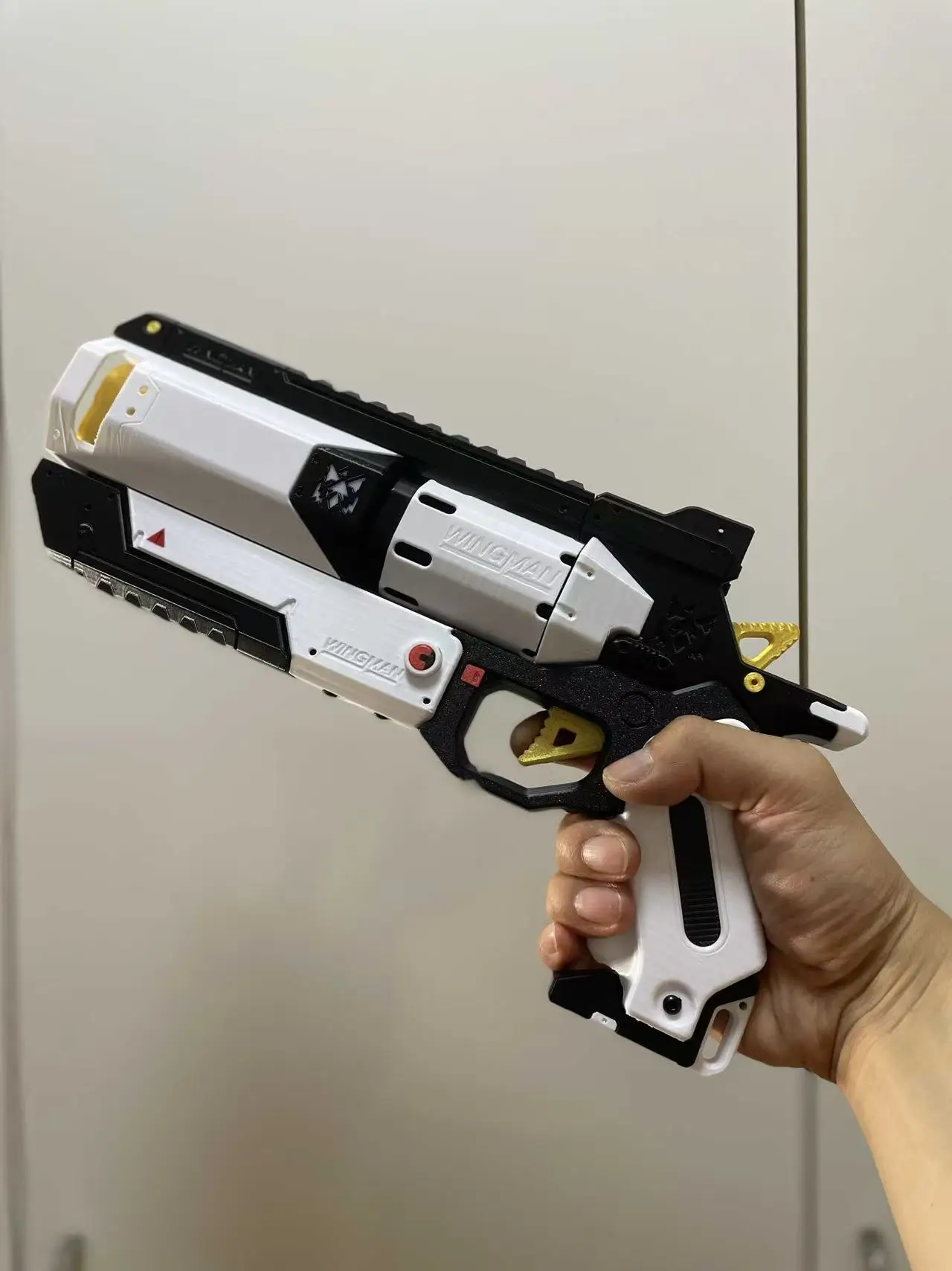 New Titanfall 2 Super Cool Pistol Transformable Weapons Toy Halloween Christmas Party Cool Style Adult Child Brithday Gifts
New Titanfall 2 Super Cool Pistol Transformable Weapons Toy Halloween Christmas Party Cool Style Adult Child Brithday Gifts