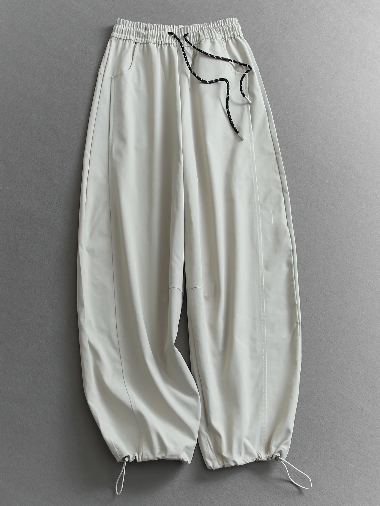 Casual Pure Color Women's Lantern Pants Elastic Waist Loose Wide Leg Drawstring Trousers Versatile Comfortable Female Leisure...
Casual Pure Color Women's Lantern Pants Elastic Waist Loose Wide Leg Drawstring Trousers Versatile Comfortable Female Leisure...