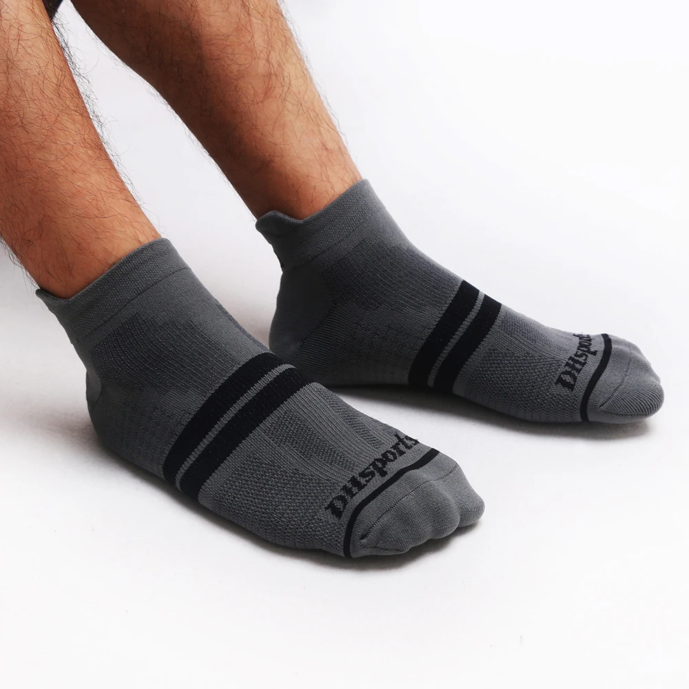 New Sports Socks, Fitness Quick-Drying, Breathable, High-Elastic Running Training Cycling Short Socks for Men and Women
New Sports Socks, Fitness Quick-Drying, Breathable, High-Elastic Running Training Cycling Short Socks for Men and Women