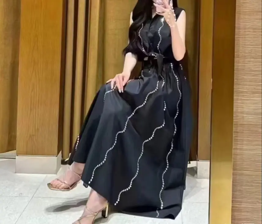 Summer New Water Ripple Diamond Decoration Women's Sleeveless Knot Waist Slim Top+A-Line Midi Skirt
Summer New Water Ripple Diamond Decoration Women's Sleeveless Knot Waist Slim Top+A-Line Midi Skirt
