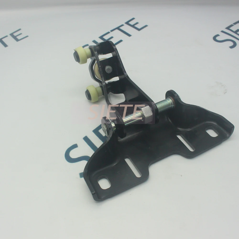 SLIDING DOOR MIDDLE ROLLER FOR MERCEDES BENZ SPRINTER W907 9107630000 9107630100
SLIDING DOOR MIDDLE ROLLER FOR MERCEDES BENZ SPRINTER W907 9107630000 9107630100