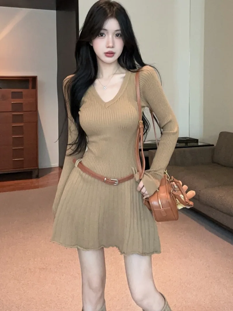 Вязаная юбка-карандаш в стиле ретро для женщин, осенне-зимняя, облегающая, стандартного кроя
Вязаная юбка-карандаш в стиле ретро для женщин, осенне-зимняя, облегающая, стандартного кроя