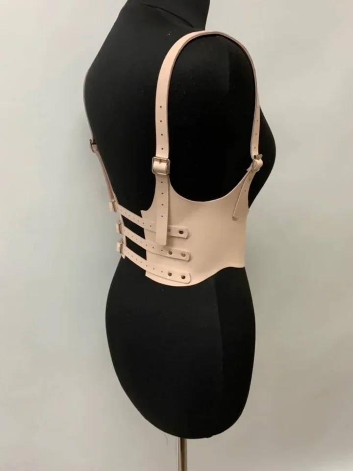 Punk Personality Suspenders Pu Leather Sweater Dress Chest Support Short Rock Music Festival Belt Stage Role Play Accessories 
Punk Personality Suspenders Pu Leather Sweater Dress Chest Support Short Rock Music Festival Belt Stage Role Play Accessories