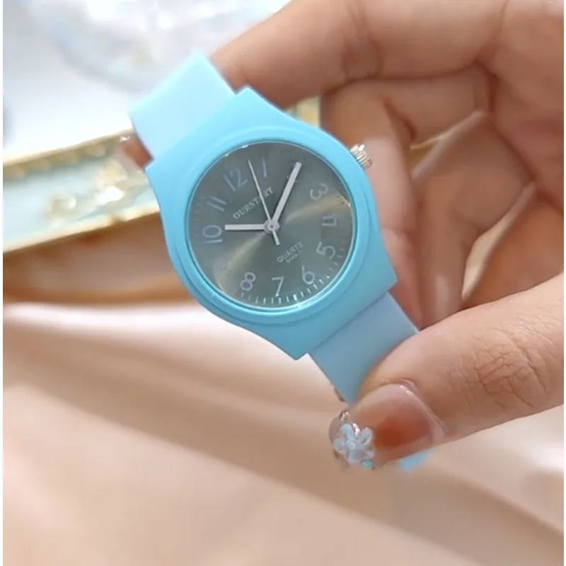 Fashion Brand Silicone Strap Quartz Watches for Woman Casual Ladies Watches Wristwatch Clock Reloj Mujer Часы Женские Наручные
Fashion Brand Silicone Strap Quartz Watches for Woman Casual Ladies Watches Wristwatch Clock Reloj Mujer Часы Женские Наручные