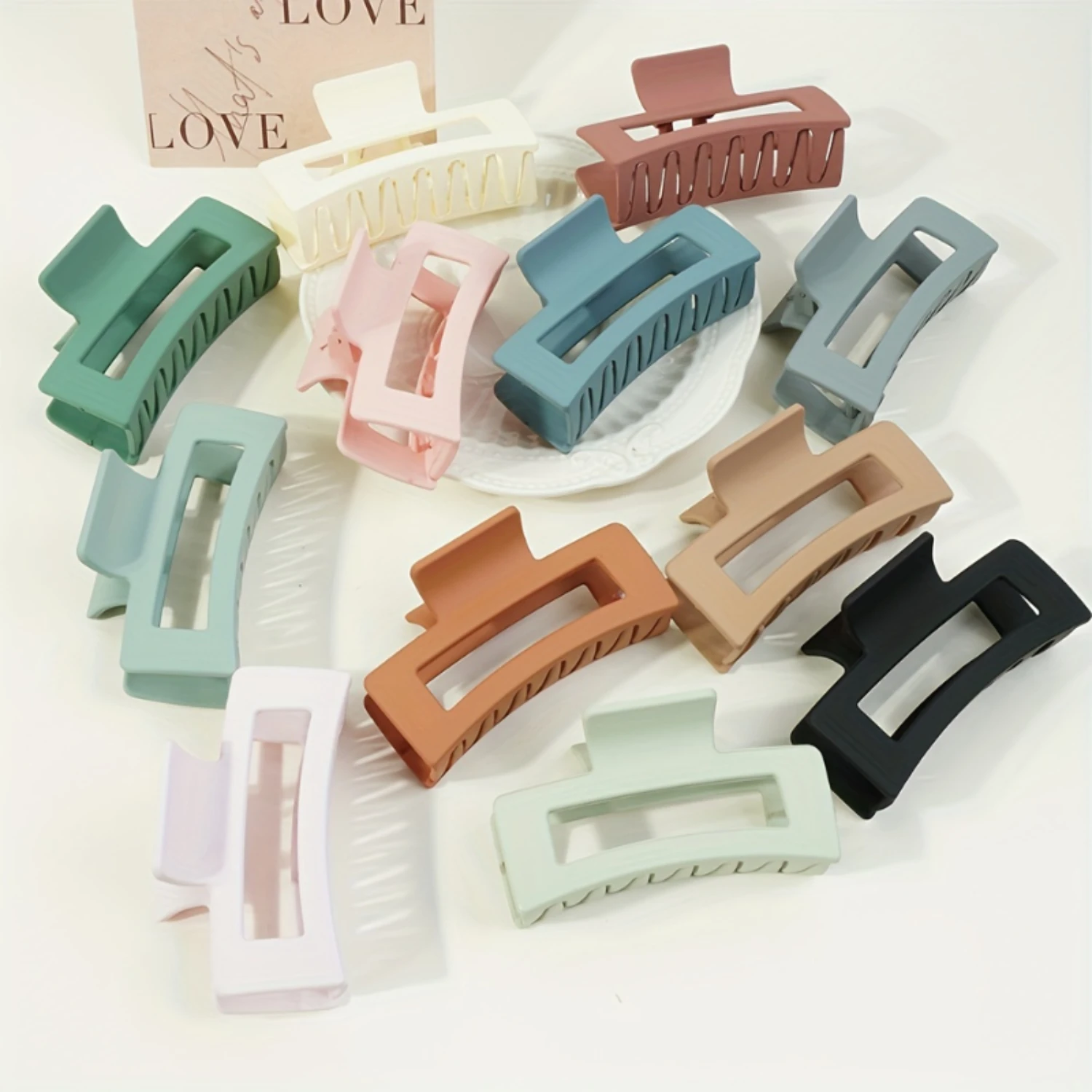 12pcs Large Non-Slip Hair Claw Clips, Hair Clasps, Assorted Colors, Durable Stylish Grips, Multi-Pack Thick Hair Accessories
12pcs Large Non-Slip Hair Claw Clips, Hair Clasps, Assorted Colors, Durable Stylish Grips, Multi-Pack Thick Hair Accessories