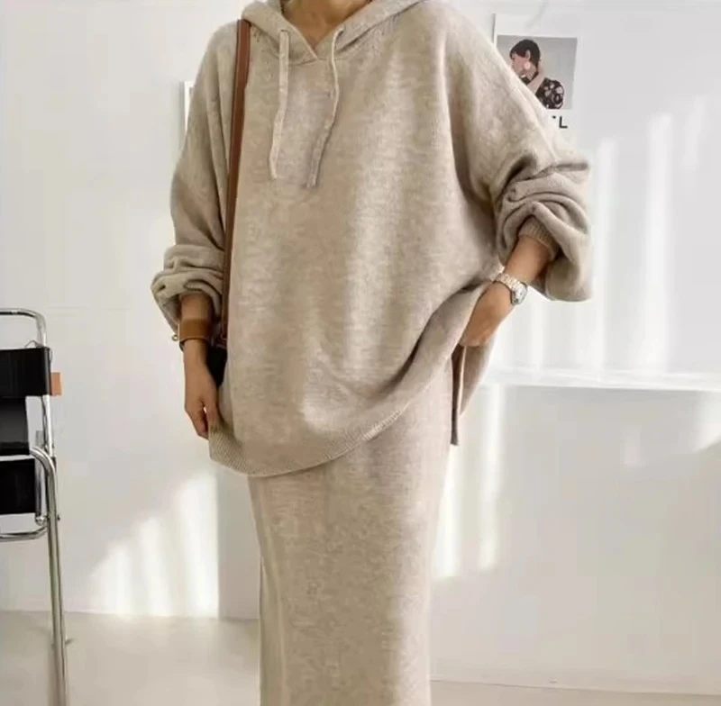 Шикарный осенне-зимний винтажный длинный свитер с капюшоном Lazy Sle, вязаный свитер, вязаная юбка с разрезом, женский комплект
Шикарный осенне-зимний винтажный длинный свитер с капюшоном Lazy Sle, вязаный свитер, вязаная юбка с разрезом, женский комплект