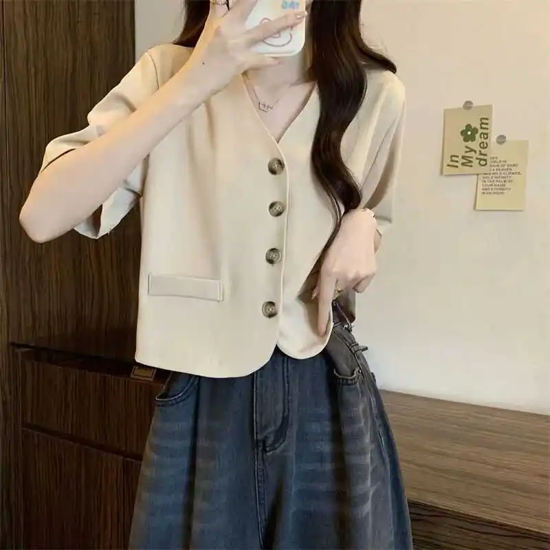 Женская летняя верхняя одежда Ele V-Ne ort Sve 2025: Новинка, тонкий корейский дизайн, качественная одежда в стиле минимализма
Женская летняя верхняя одежда Ele V-Ne ort Sve 2025: Новинка, тонкий корейский дизайн, качественная одежда в стиле минимализма