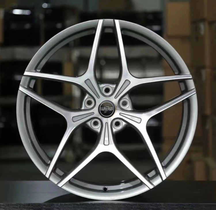 20 21 22-inch forged rims for Ferrari Pista F80 488 458 358 California Portofino High quality custom forged wheels
20 21 22-inch forged rims for Ferrari Pista F80 488 458 358 California Portofino High quality custom forged wheels