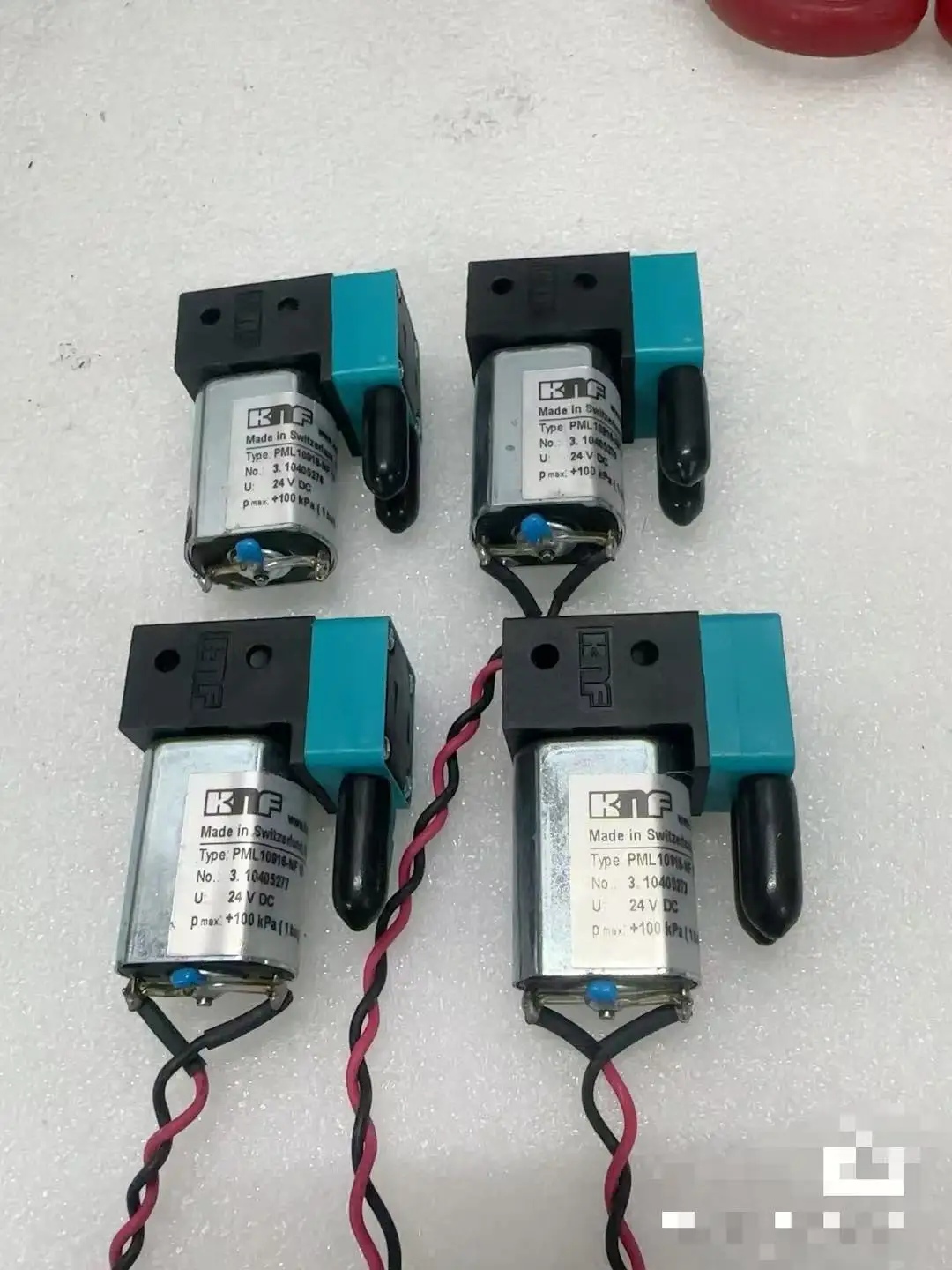 For KNF miniature diaphragm pump PML10916-NF acid and alkali resistant diaphragm pump vacuum pump
For KNF miniature diaphragm pump PML10916-NF acid and alkali resistant diaphragm pump vacuum pump