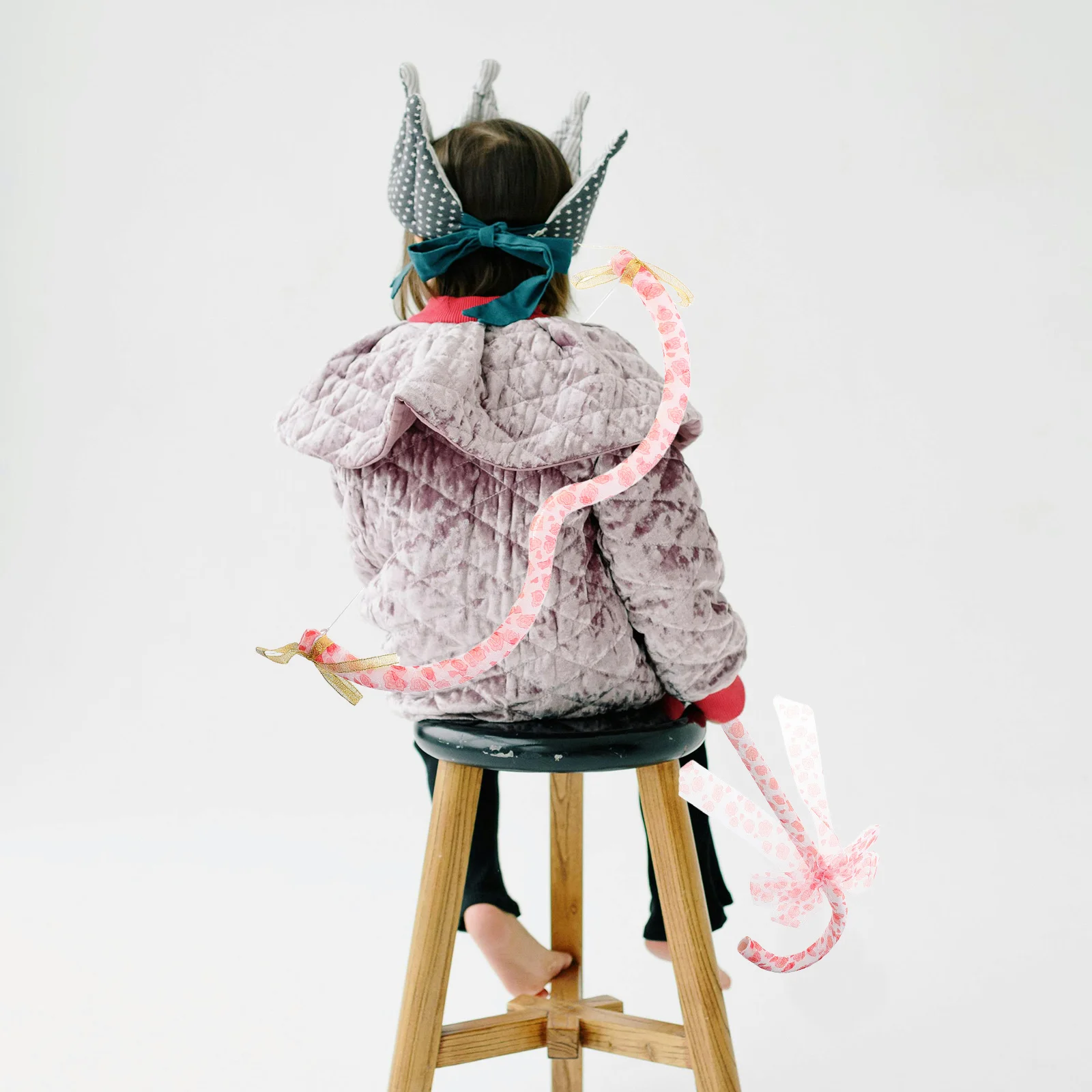 1Set Cupid Bow Accessory Set with Arrows for Valentine Costume Women's Dress Up Event Party Favors Photoshoot Props Kit
1Set Cupid Bow Accessory Set with Arrows for Valentine Costume Women's Dress Up Event Party Favors Photoshoot Props Kit