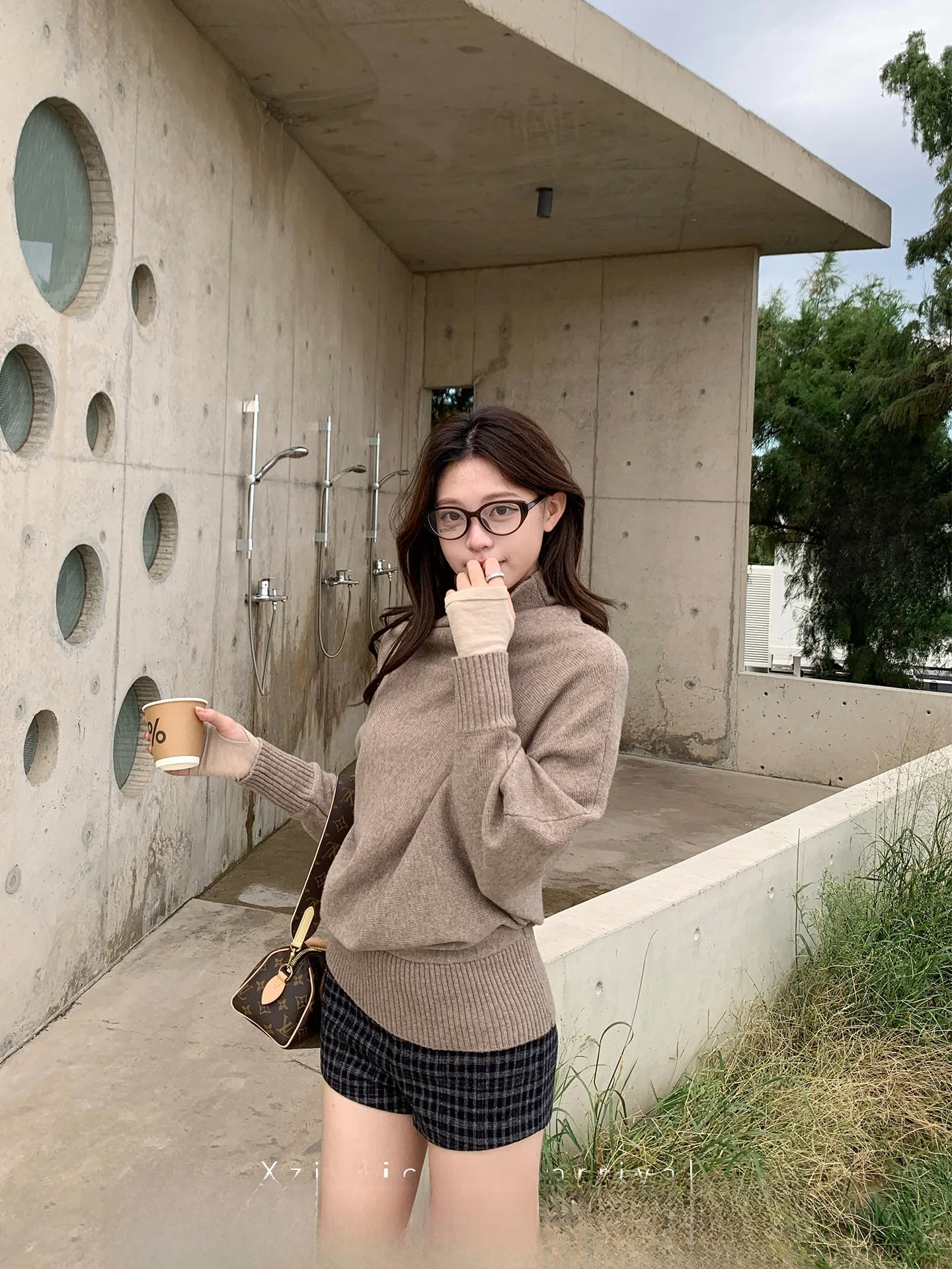 Свободный женский шерстяной вязаный свитер-пуловер с длинными рукавами и ворсистой отделкой Xzichic: удобная и модная осенняя одежда для девушек
Свободный женский шерстяной вязаный свитер-пуловер с длинными рукавами и ворсистой отделкой Xzichic: удобная и модная осенняя одежда для девушек