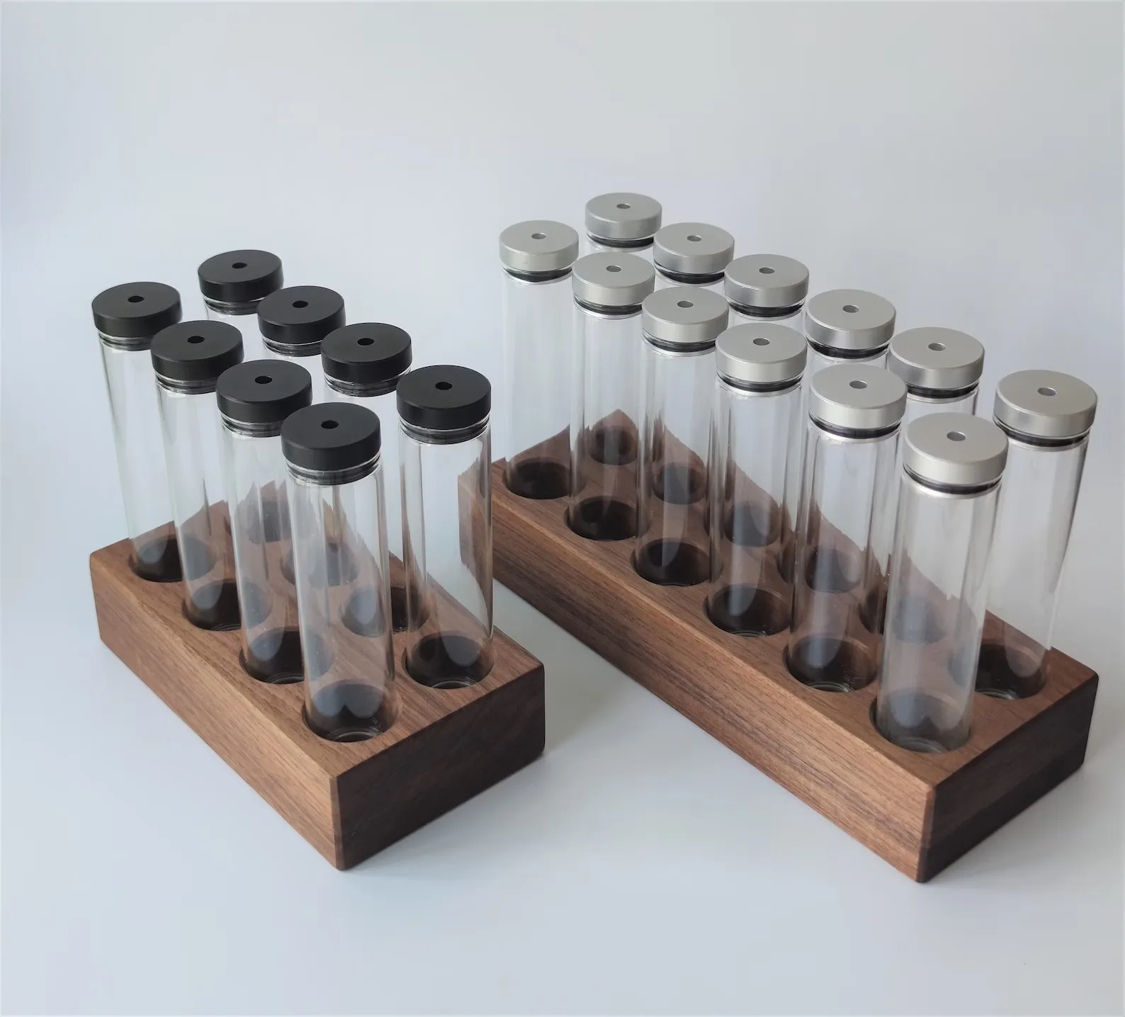 Wooden Solid Wood Base Coffee Bean Jars Canisters 12 Tubes Single Dose Wooden Holder Lids Display Stand Elegant Coffee Tea Tools
Wooden Solid Wood Base Coffee Bean Jars Canisters 12 Tubes Single Dose Wooden Holder Lids Display Stand Elegant Coffee Tea Tools