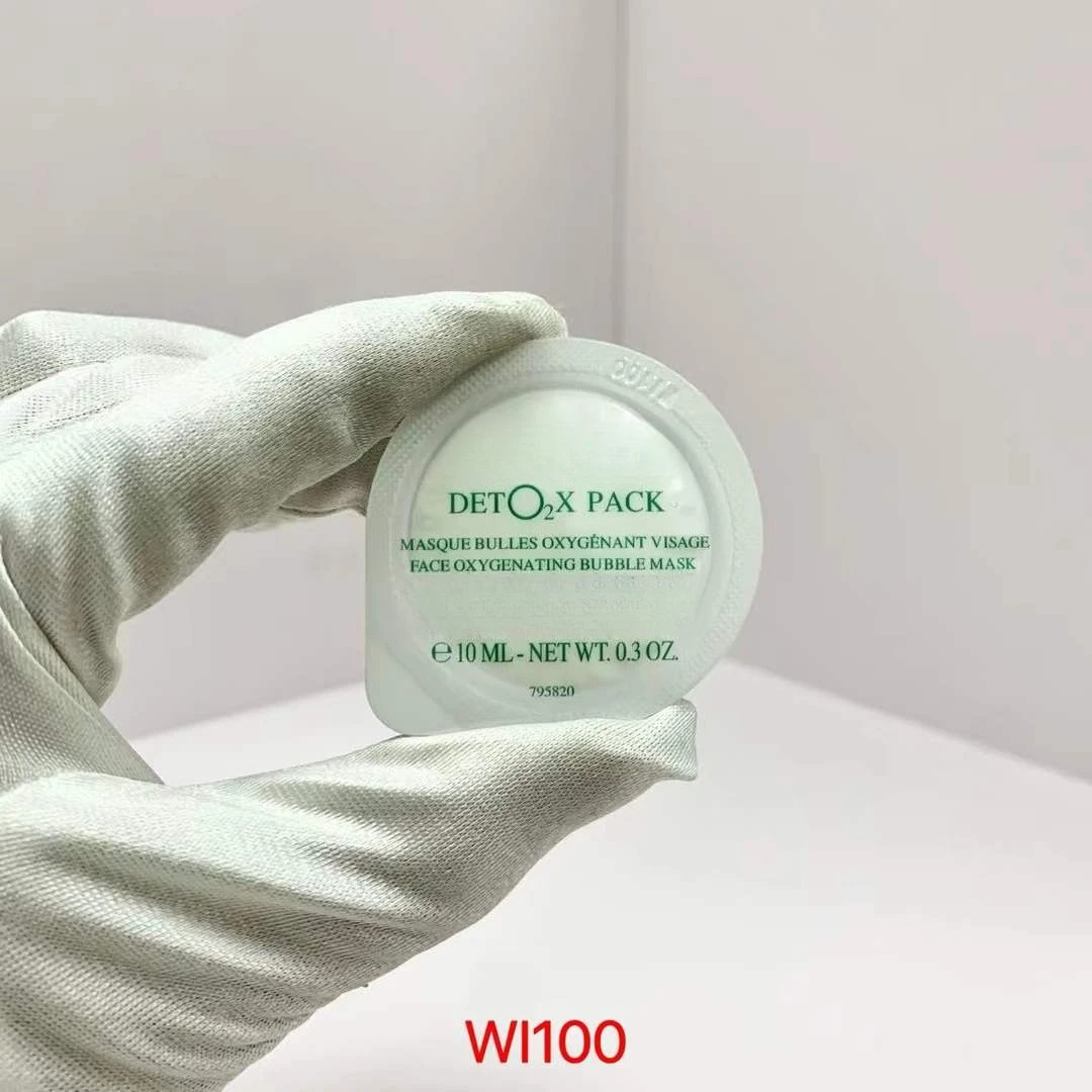 Makeup Tool Kits FACE OXYGENATING BUBBLE MASK
Makeup Tool Kits FACE OXYGENATING BUBBLE MASK