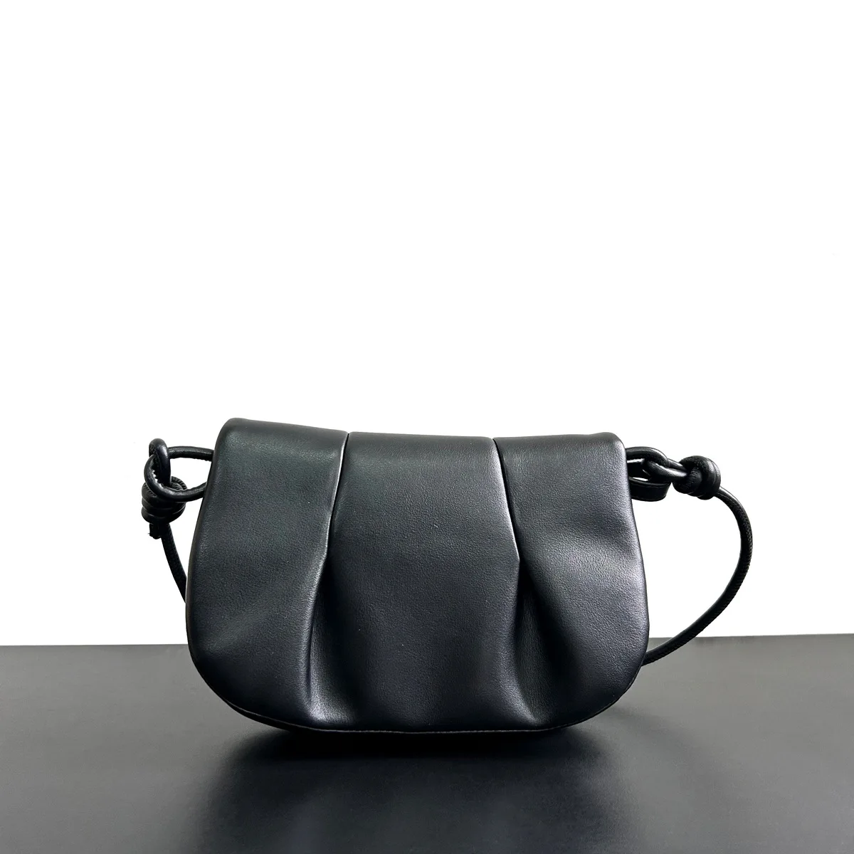Fashion High Quality Leather Solid Color Shoulder Bag For Women New Arrive Female Evening Party And Weenkend Shopping Purse Bag
Fashion High Quality Leather Solid Color Shoulder Bag For Women New Arrive Female Evening Party And Weenkend Shopping Purse Bag