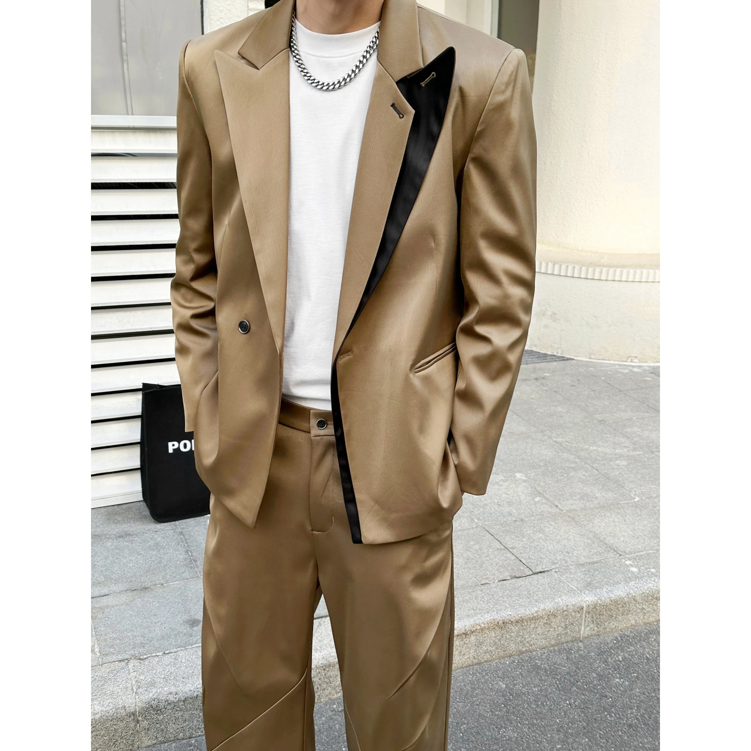 2025 Men's fashion trend suits Acetate fabric Color-blocking Design with Straight-leg high street trousers 2 Pieces
2025 Men's fashion trend suits Acetate fabric Color-blocking Design with Straight-leg high street trousers 2 Pieces