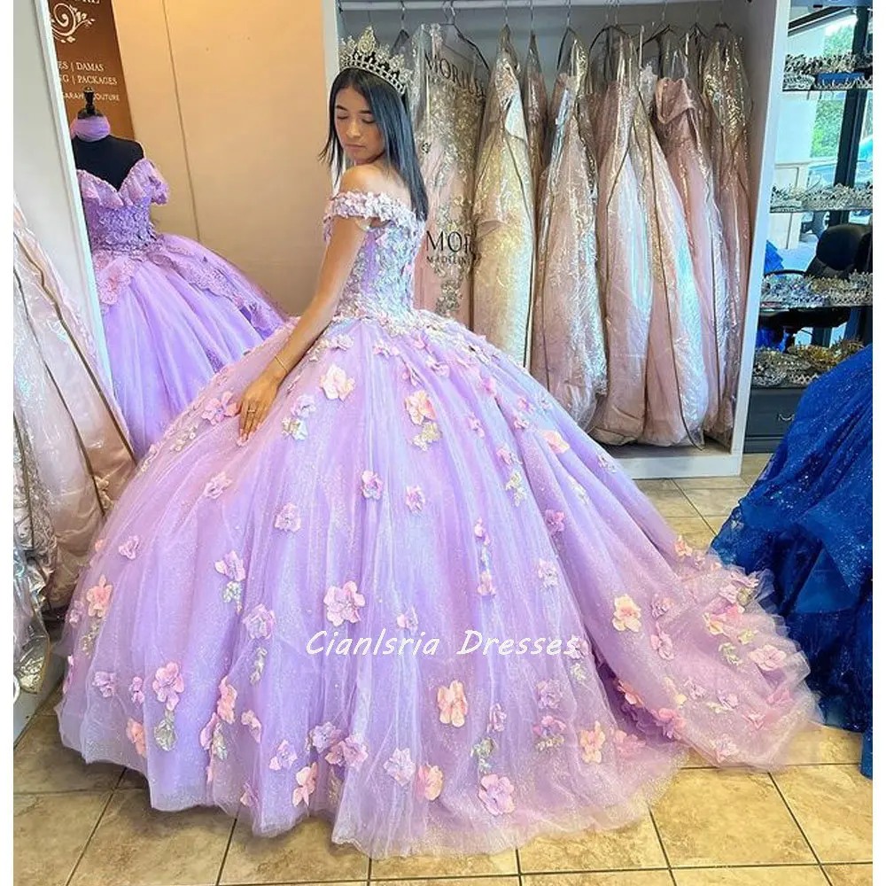 Сиреневое блестящее платье Quinceanera с кристаллами, бальное платье принцессы с открытыми плечами, 3D цветы, аппликации, корсет, сладкий 15–16 вечерние
Сиреневое блестящее платье Quinceanera с кристаллами, бальное платье принцессы с открытыми плечами, 3D цветы, аппликации, корсет, сладкий 15–16 вечерние