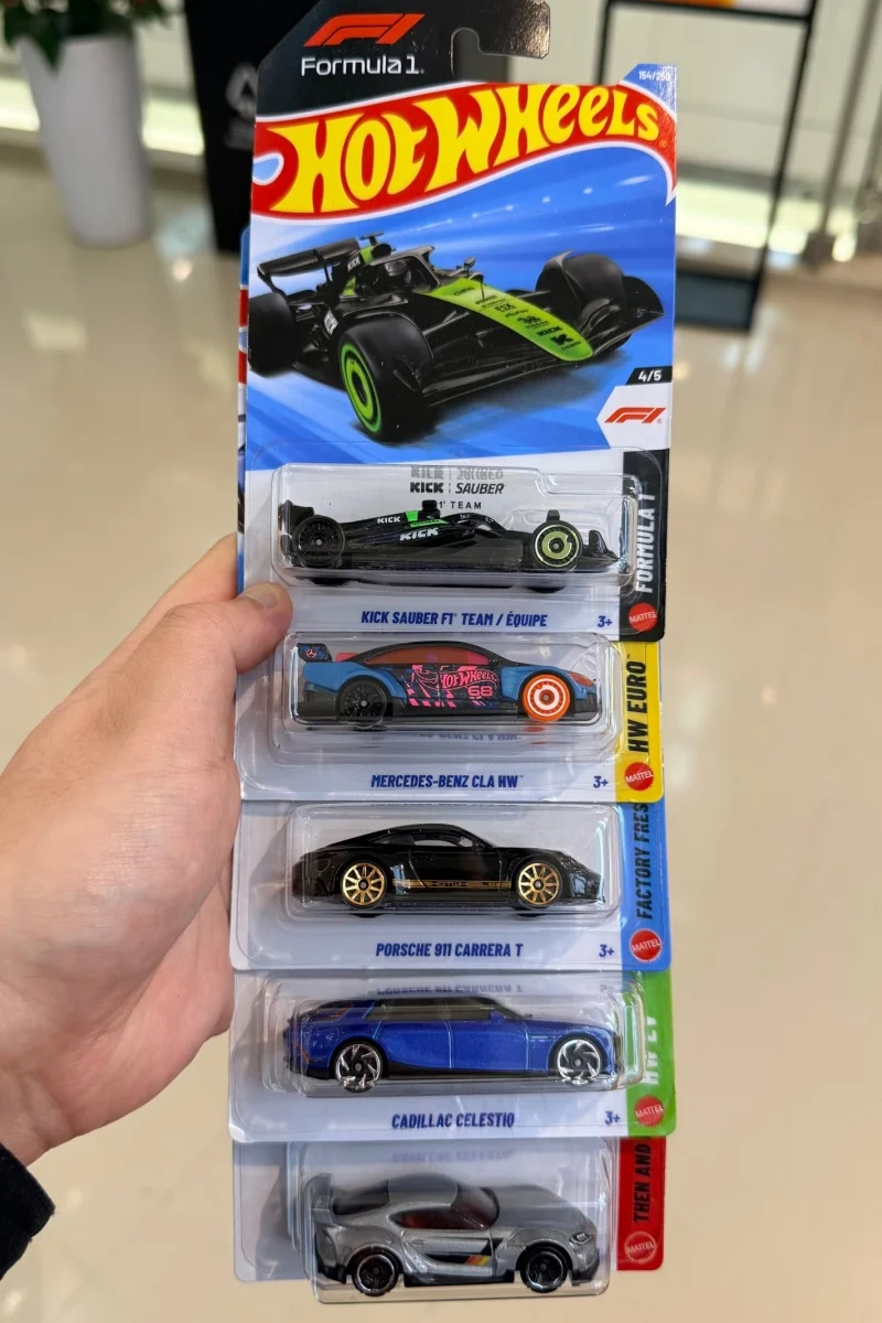 New Sale Hot Wheels 2026H Case Serise Diecast Alloy Car Model Toys Ferrari Kick Sauber F1 Team Collection Surprise Toy Car Model
New Sale Hot Wheels 2026H Case Serise Diecast Alloy Car Model Toys Ferrari Kick Sauber F1 Team Collection Surprise Toy Car Model