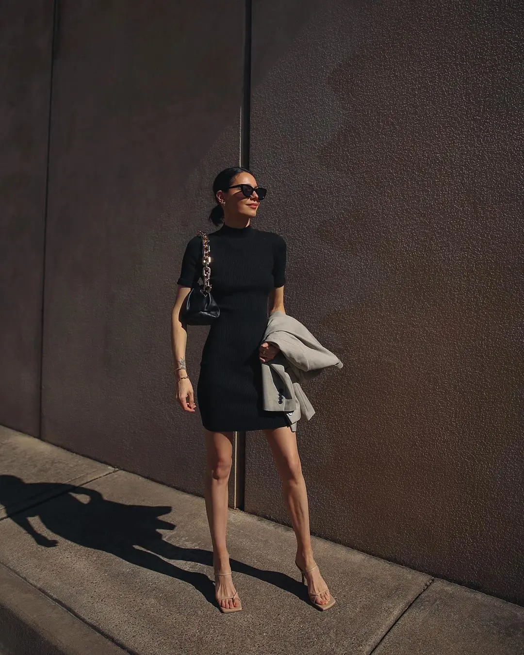 Pepamack Spring Summer Knitted Dress Commute Work Slimming Hepburn Short Sleeve Little Black Dress Women's Fashion Dress
Pepamack Spring Summer Knitted Dress Commute Work Slimming Hepburn Short Sleeve Little Black Dress Women's Fashion Dress