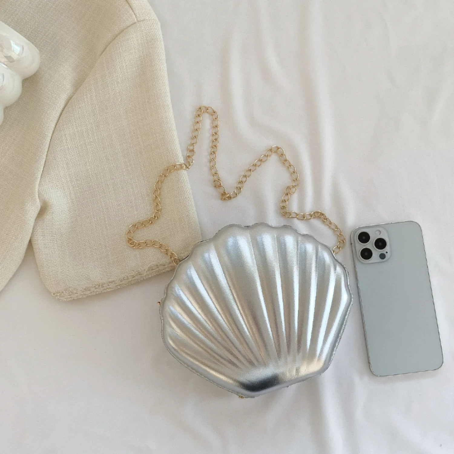 Mini Shell Shape Shoulder Bag with Metal Chain Zipper, Elegant Small Evening Prom Purse
Mini Shell Shape Shoulder Bag with Metal Chain Zipper, Elegant Small Evening Prom Purse