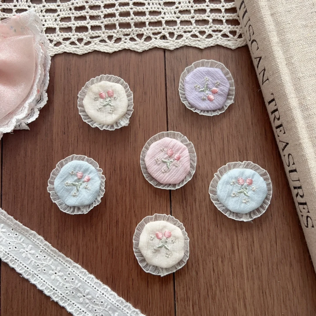 High Quality Soft Lace Edge Tulip Hair Clip Brooch Fabric Patch for Shoes Socks Bag Clothing Embellishment
High Quality Soft Lace Edge Tulip Hair Clip Brooch Fabric Patch for Shoes Socks Bag Clothing Embellishment