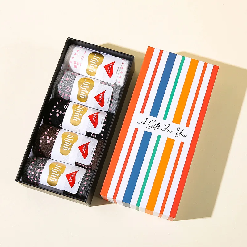 Customized. Custom Long Style Socks Packing Box High Sense 5 Pairs Socks Box Lid and Base Solid Box Packing Box Box Customized
Customized. Custom Long Style Socks Packing Box High Sense 5 Pairs Socks Box Lid and Base Solid Box Packing Box Box Customized