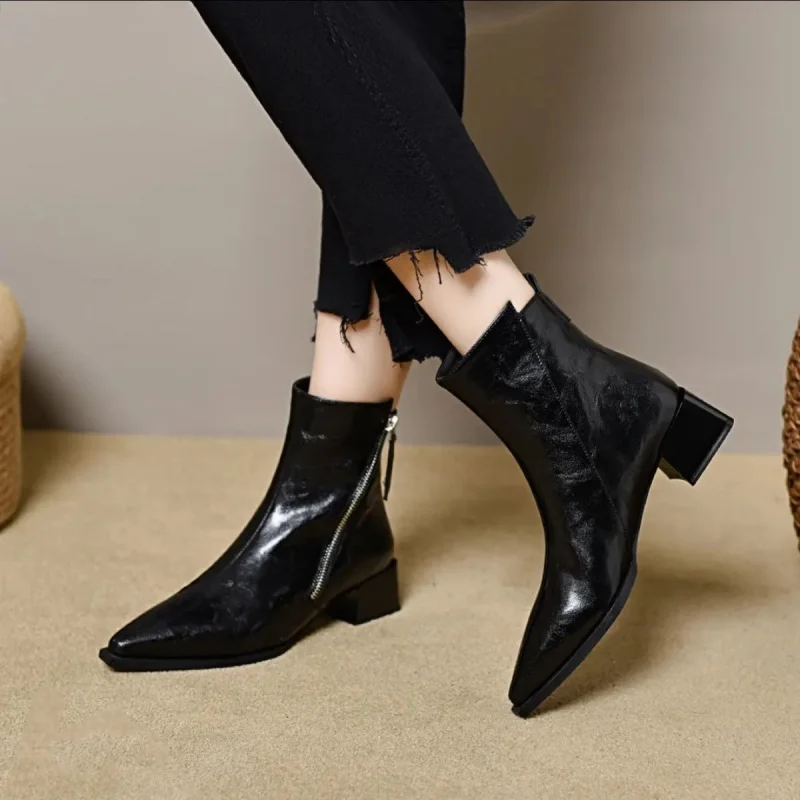 High Heels Women Ankle Boots Pointed Toe Chunky Leather Shoes Winter 2025 Sexy Pumps Elegant Chelsea Boots Mujer De Zapatillas
High Heels Women Ankle Boots Pointed Toe Chunky Leather Shoes Winter 2025 Sexy Pumps Elegant Chelsea Boots Mujer De Zapatillas