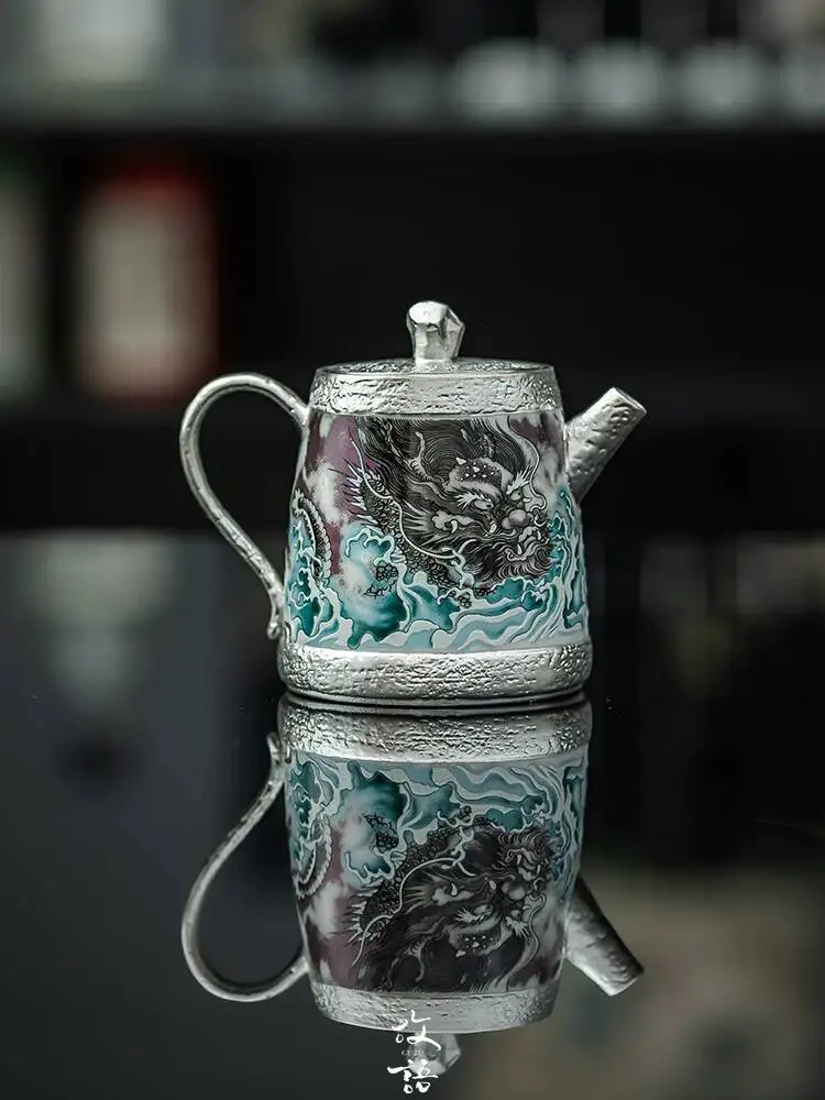 Hometown 999 Sterling Gilt Silver Tea Personal High-End Gift Dragon Pattern Underglaze Color Ceramic Master Cup Chinoiserie
Hometown 999 Sterling Gilt Silver Tea Personal High-End Gift Dragon Pattern Underglaze Color Ceramic Master Cup Chinoiserie