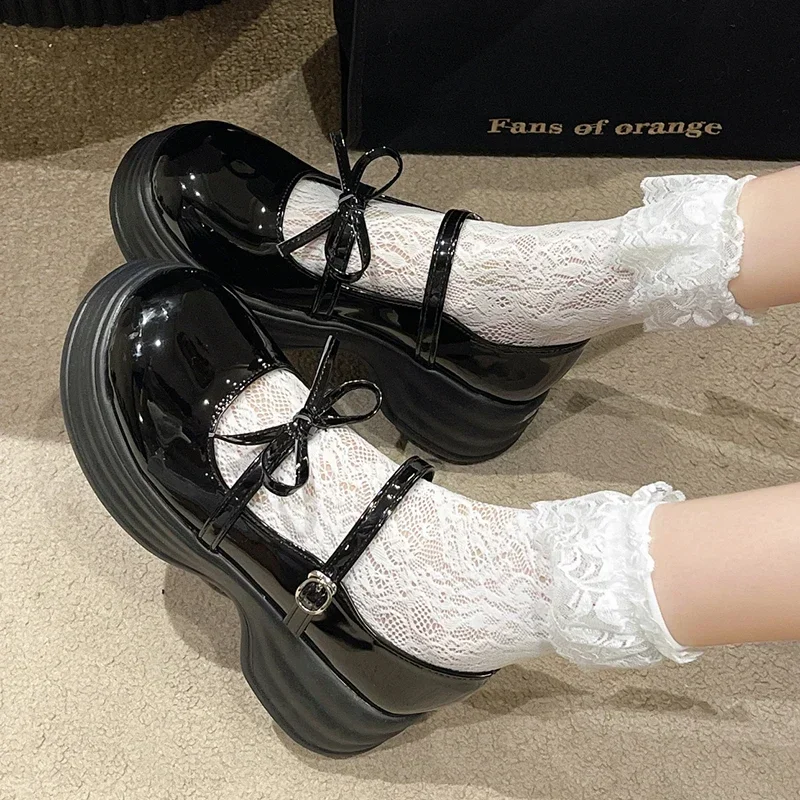 Black Chunky Platform Mary Jane Shoes for Women 2025 Spring Patent Leather Pumps Woman Thick Bottom Bowknot Lolita Shoes Ladies
Black Chunky Platform Mary Jane Shoes for Women 2025 Spring Patent Leather Pumps Woman Thick Bottom Bowknot Lolita Shoes Ladies