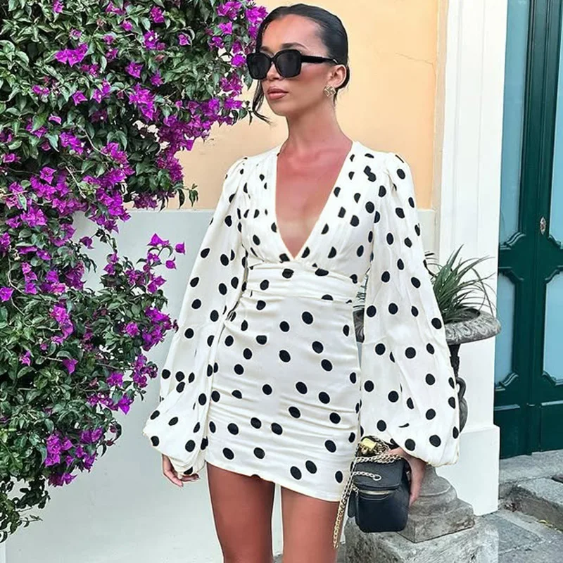 Women's Polka Dot Print Sexy Deep V-Neck Mini Dress Slim-Fit Flared Sleeve Bodycon Dress Fashion Party Summer New Woman Clothing
Women's Polka Dot Print Sexy Deep V-Neck Mini Dress Slim-Fit Flared Sleeve Bodycon Dress Fashion Party Summer New Woman Clothing