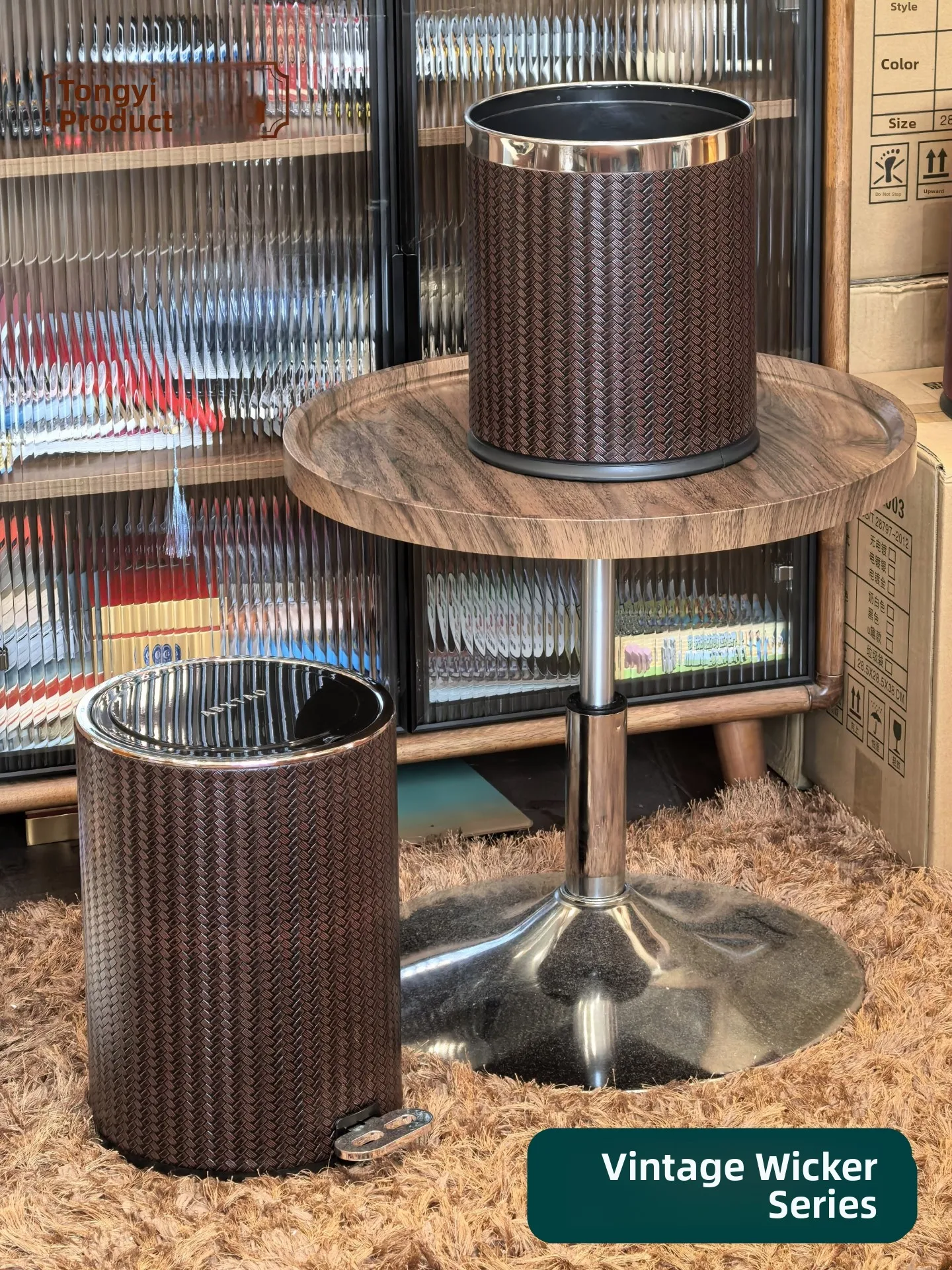 Retro Woven Foot Pedal Trash Can Large Capacity Bedroom Living Room Floor Standing Vine Weaving Slow Descend Home Cleaning Tool
Retro Woven Foot Pedal Trash Can Large Capacity Bedroom Living Room Floor Standing Vine Weaving Slow Descend Home Cleaning Tool