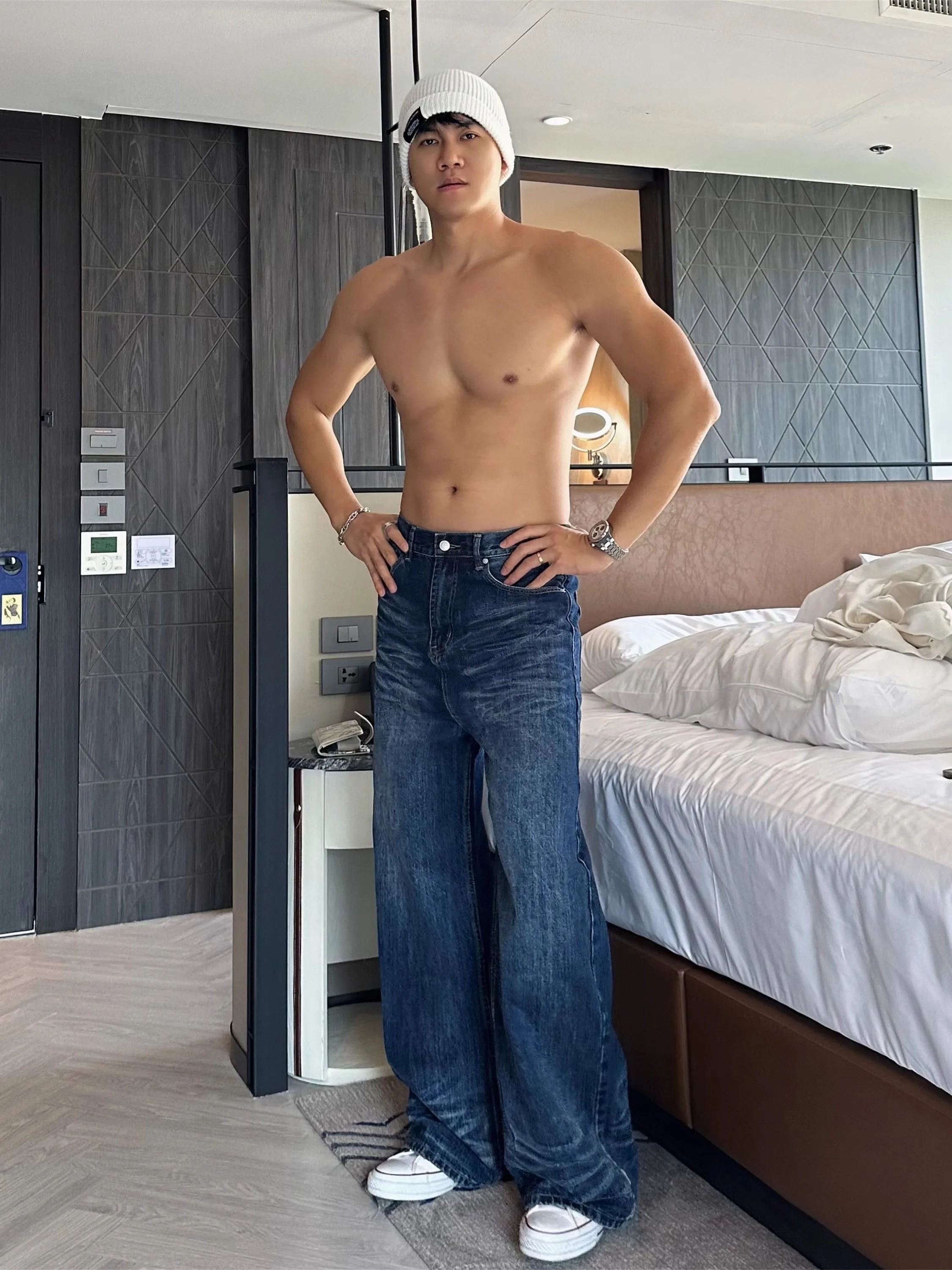 Мужские джинсы Waed Blue Flared Casual с высокой талией, прямые, свободного кроя, с завязками на талии, длинные брюки из денима
Мужские джинсы Waed Blue Flared Casual с высокой талией, прямые, свободного кроя, с завязками на талии, длинные брюки из денима