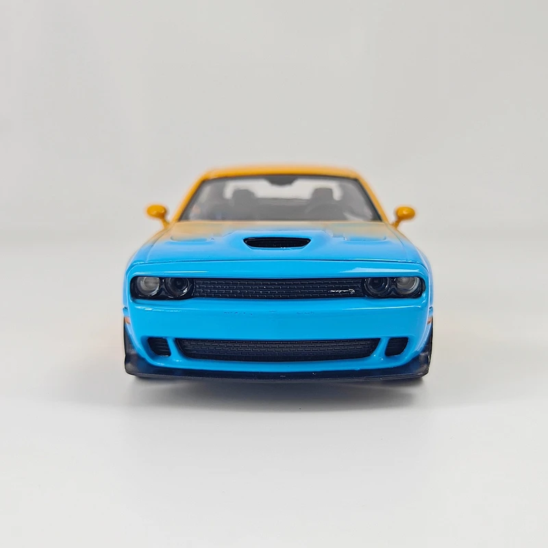 1:24 Simulation Dodge Challenger SRT Hellcat Wide Body Customized Alloy Car Model, Doors Can Open Supercar Gift
1:24 Simulation Dodge Challenger SRT Hellcat Wide Body Customized Alloy Car Model, Doors Can Open Supercar Gift
