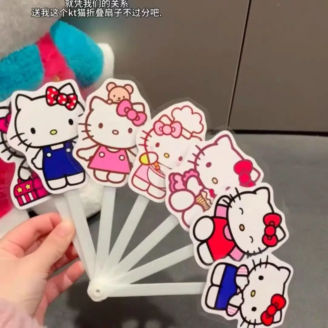 Аниме-вентилятор Sanrio Hello Kitty, летний, складной, портативный, мини-вентилятор с мультяшным дизайном для девочек, аксессуар Kawaii Kt
Аниме-вентилятор Sanrio Hello Kitty, летний, складной, портативный, мини-вентилятор с мультяшным дизайном для девочек, аксессуар Kawaii Kt