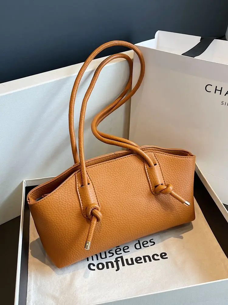 Casual All Match Shoulder Bags For Women Solid Color Daily Commuting Underarm Bags Simple High Quality PU Leather Handbags
Casual All Match Shoulder Bags For Women Solid Color Daily Commuting Underarm Bags Simple High Quality PU Leather Handbags