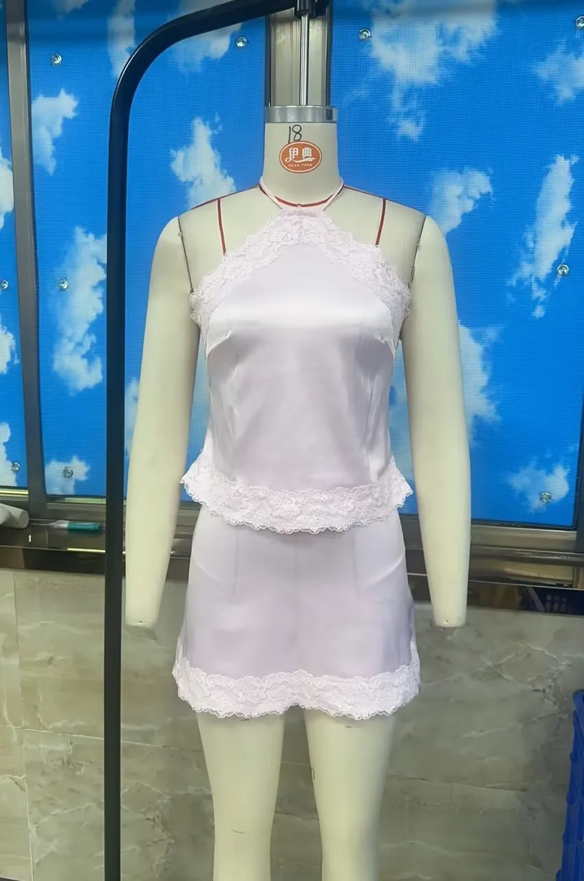 Women's Satin Skirt Outfits Sleeveless Halter Neck Lace Trim Tank Tops Mini A-line Skirt Set
Women's Satin Skirt Outfits Sleeveless Halter Neck Lace Trim Tank Tops Mini A-line Skirt Set