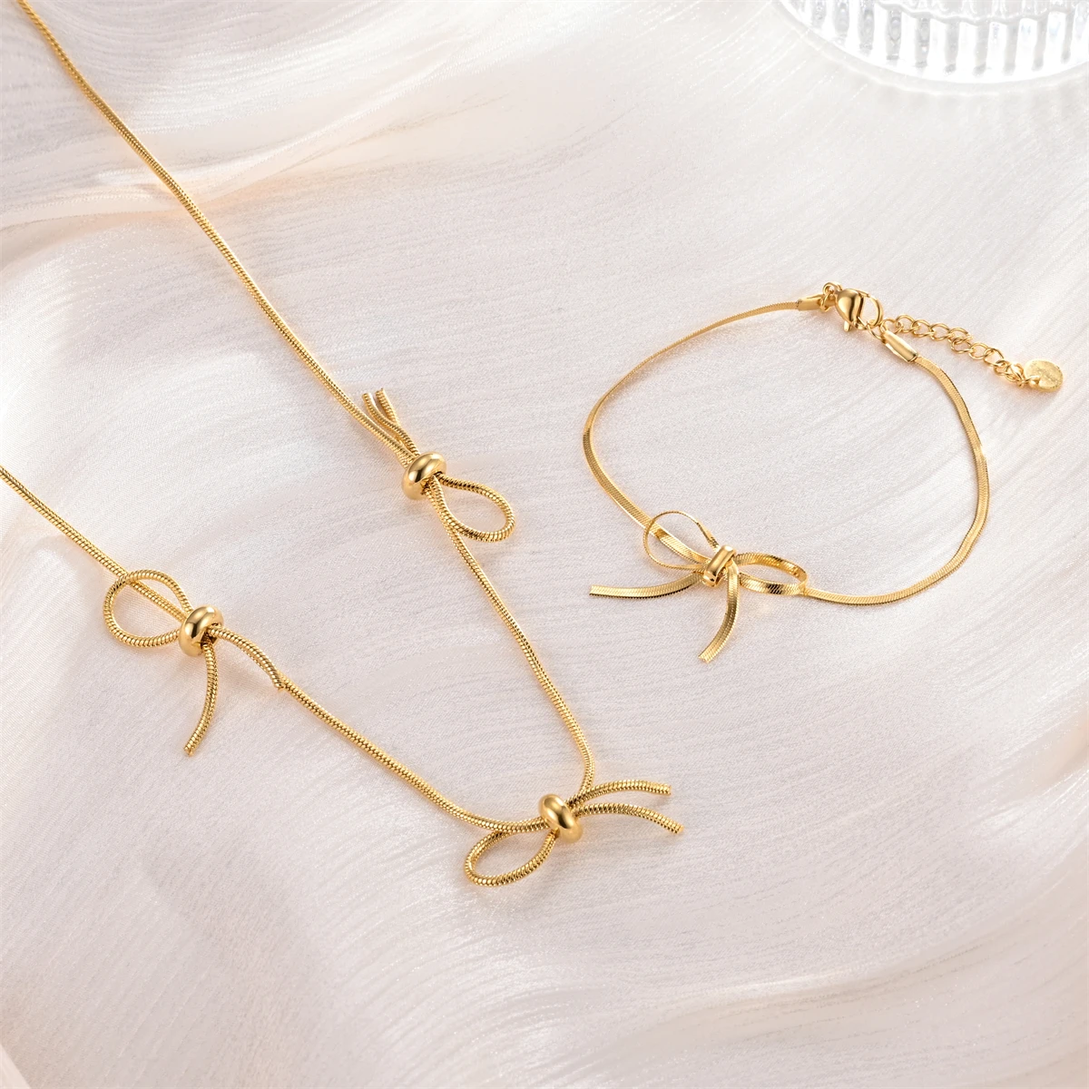 Stainless Steel Snake Chain Necklaces Minimalist Knot Bow Bracelet Jewelry Set for Women Wedding Jewelry Accessorie Waterproof
Stainless Steel Snake Chain Necklaces Minimalist Knot Bow Bracelet Jewelry Set for Women Wedding Jewelry Accessorie Waterproof
