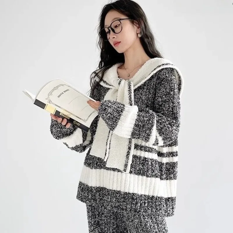 New Velvet Pajamas for Women Winter High-end Sense New Loose Sense Piled Thickened Warm Large-size Loungewear External Wear Set 
New Velvet Pajamas for Women Winter High-end Sense New Loose Sense Piled Thickened Warm Large-size Loungewear External Wear Set