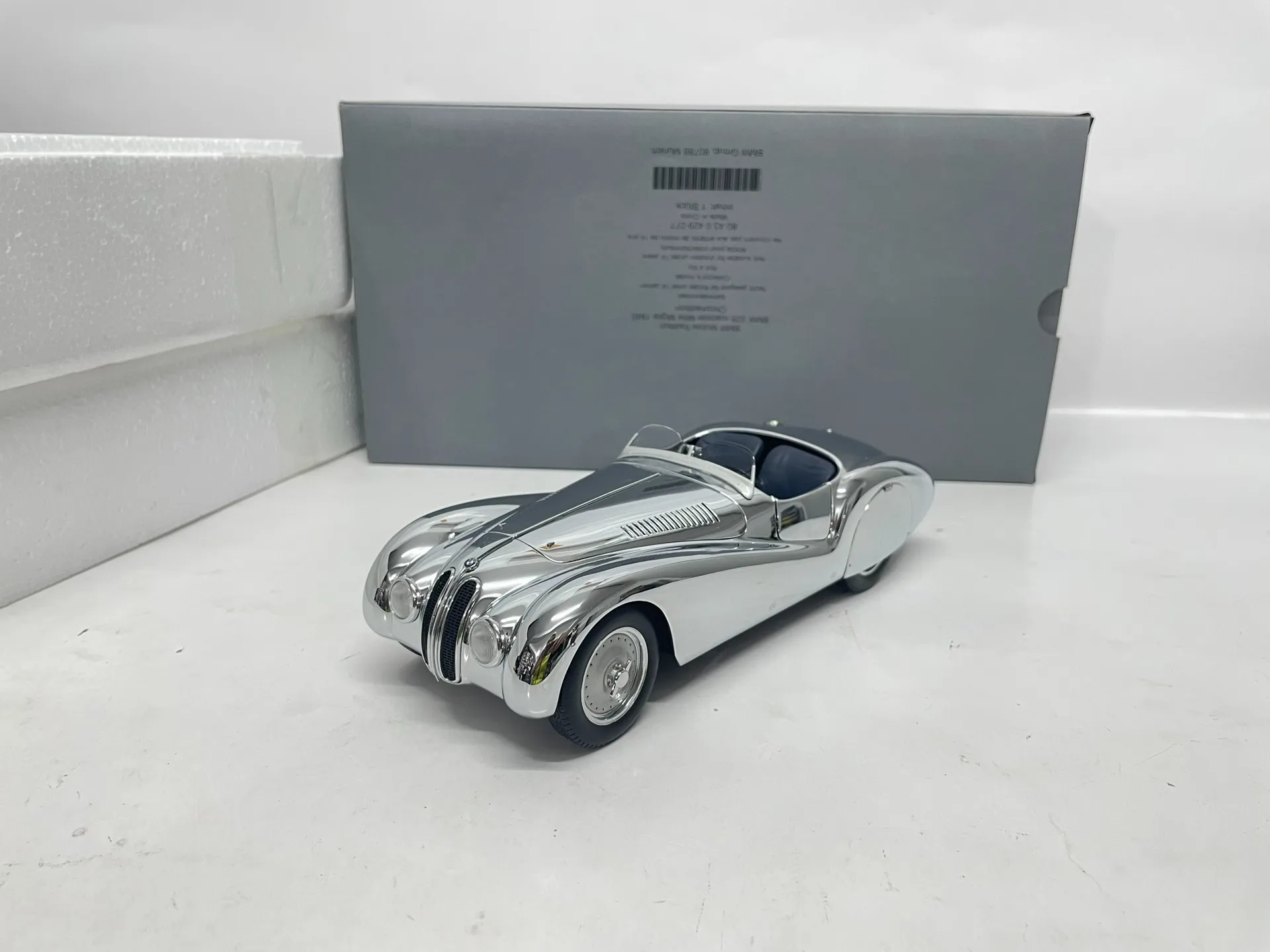 Autoart 1:18 328 Roadster Electrotyping Simulation, ограниченная серия, все открытые металлические статические модели автомобиля из сплава, игрушка в подарок
Autoart 1:18 328 Roadster Electrotyping Simulation, ограниченная серия, все открытые металлические статические модели автомобиля из сплава, игрушка в подарок