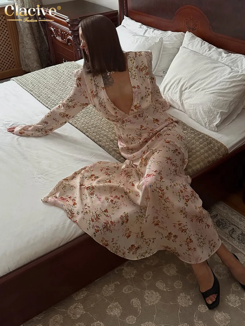 Clacive Sexy Loose Print Women Dress 2026 Spring V-Neck Long Sleeve Ankle Length Dresses Elegant Classic Female Dress Streetwear
Clacive Sexy Loose Print Women Dress 2026 Spring V-Neck Long Sleeve Ankle Length Dresses Elegant Classic Female Dress Streetwear