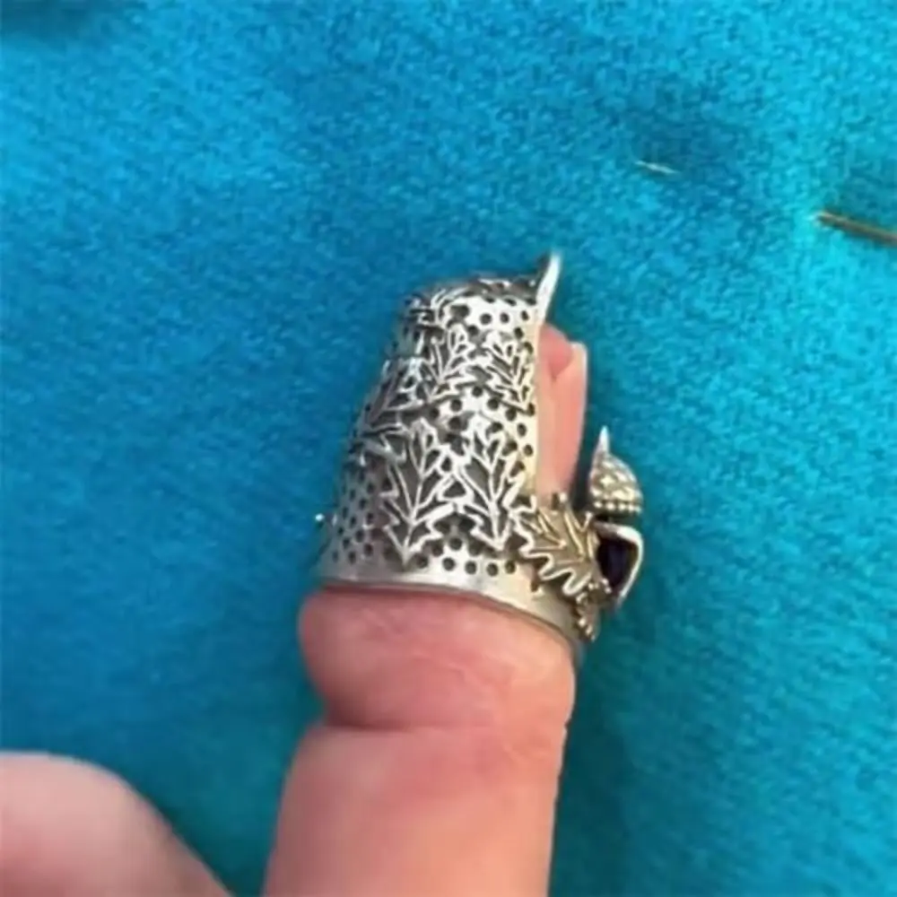Metal Open Nail Acorn Thimble DIY Craft Adjustable Open Nail Acorn Protector Durable Hand Sewing Quilting
Metal Open Nail Acorn Thimble DIY Craft Adjustable Open Nail Acorn Protector Durable Hand Sewing Quilting