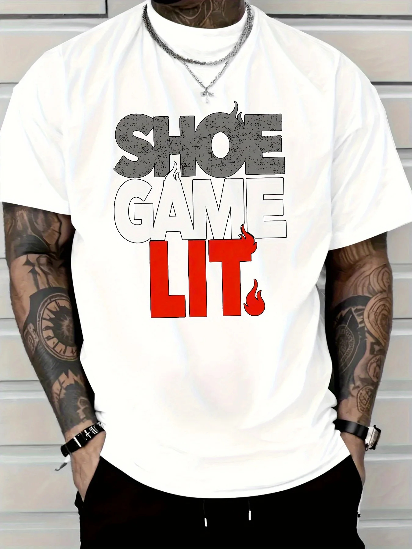 Мужская футболка с графическим принтом SHOE GAME LIT Flame — белая футболка с красно-серым огненным дизайном, повседневный топ стандартной посадки
Мужская футболка с графическим принтом SHOE GAME LIT Flame — белая футболка с красно-серым огненным дизайном, повседневный топ стандартной посадки