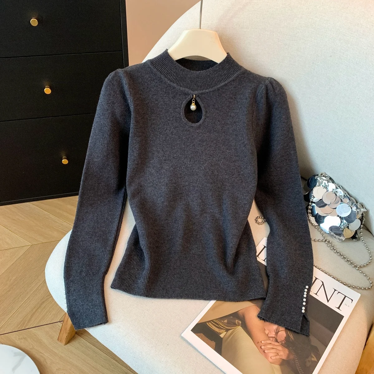 Women's Knitted Base Layer Heavy Embroidery Hollow out f High Collar Pearl Pendant Top Faionable Autumn Winter New Sle
Women's Knitted Base Layer Heavy Embroidery Hollow out f High Collar Pearl Pendant Top Faionable Autumn Winter New Sle