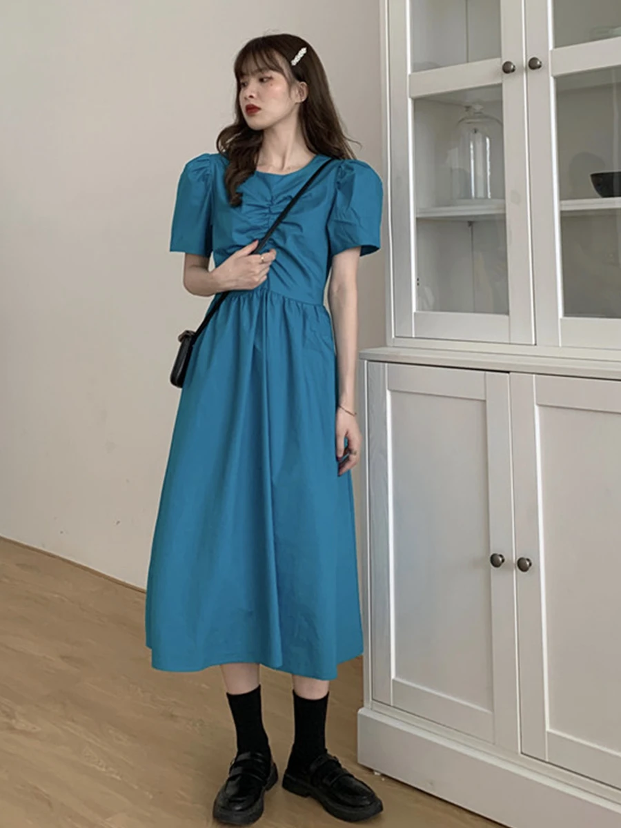 Sexy Backless Midi Dress with Puffy Sleeves Korean Style High Waist A-Line Skirt Soft Fabric Short Sleeve round Neck Summer D...
Sexy Backless Midi Dress with Puffy Sleeves Korean Style High Waist A-Line Skirt Soft Fabric Short Sleeve round Neck Summer D...
