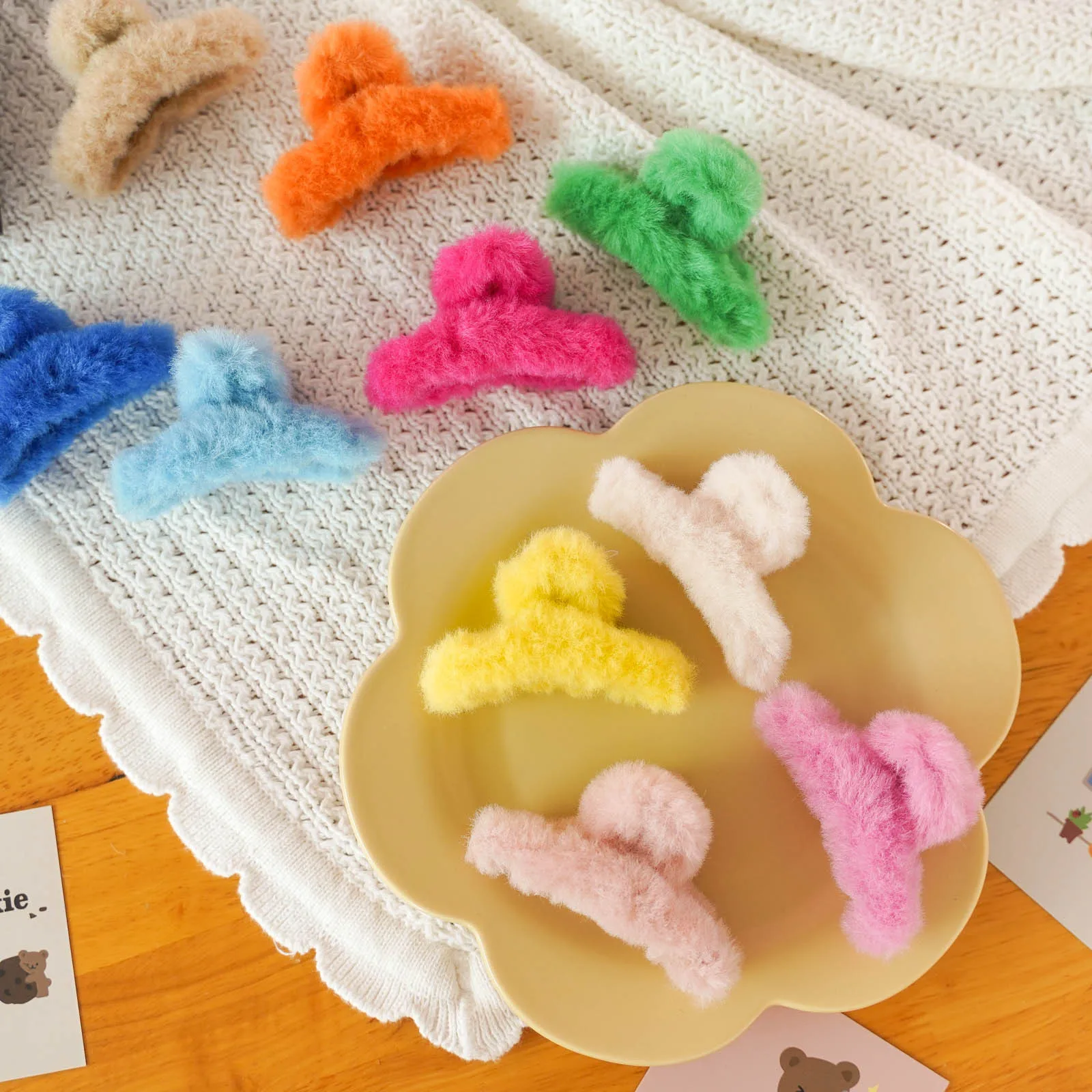 Korean Fashion Candy Color Plush Hair Claw for Children Kawaii Princess Sweet Headwear Little Girls Kids Hair Accessories
Korean Fashion Candy Color Plush Hair Claw for Children Kawaii Princess Sweet Headwear Little Girls Kids Hair Accessories